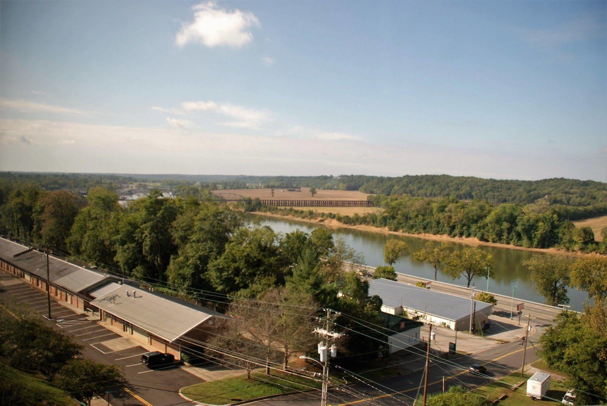 Doubletree By Hilton Clarksville Riverview Eksteriør bilde