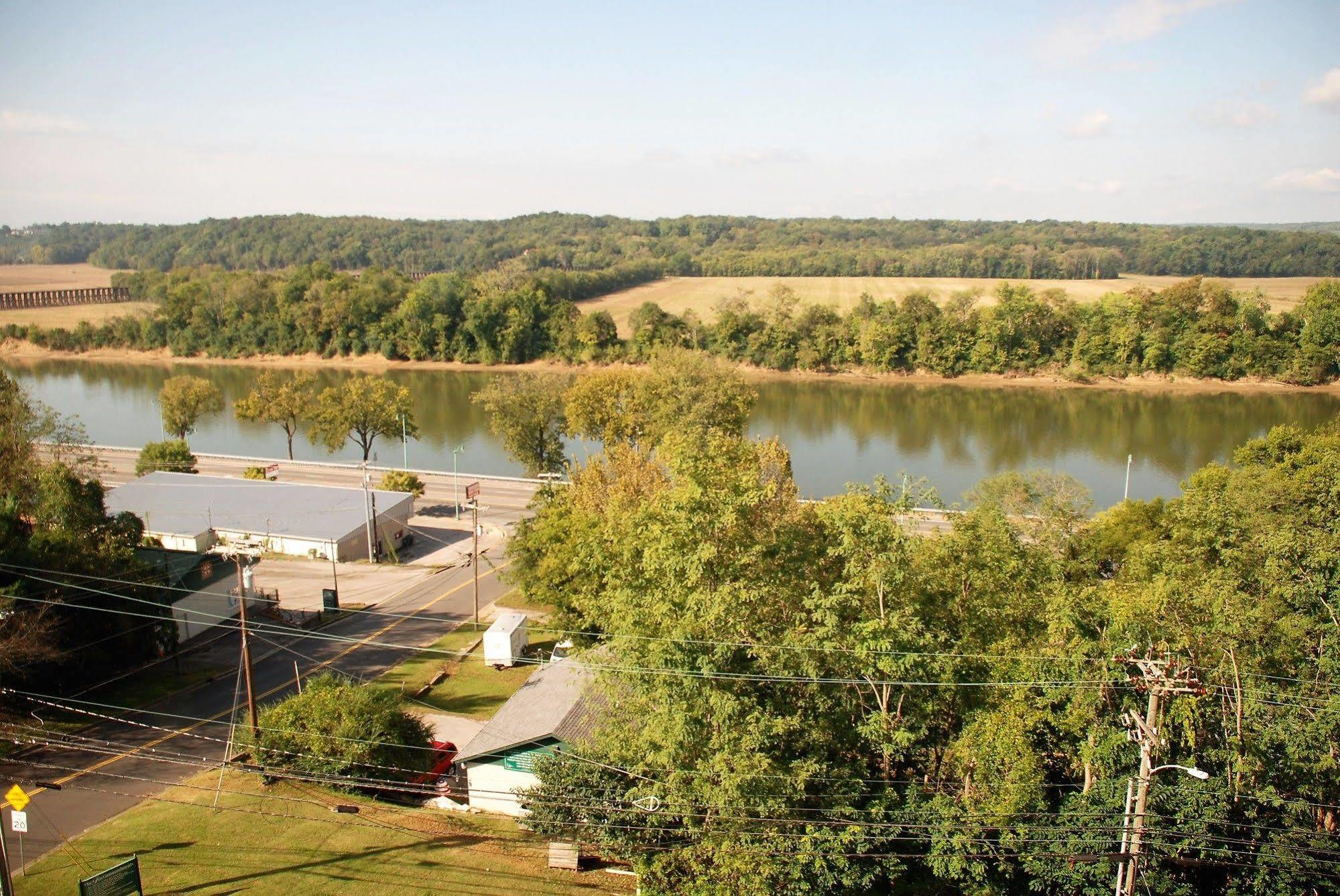 Doubletree By Hilton Clarksville Riverview Eksteriør bilde