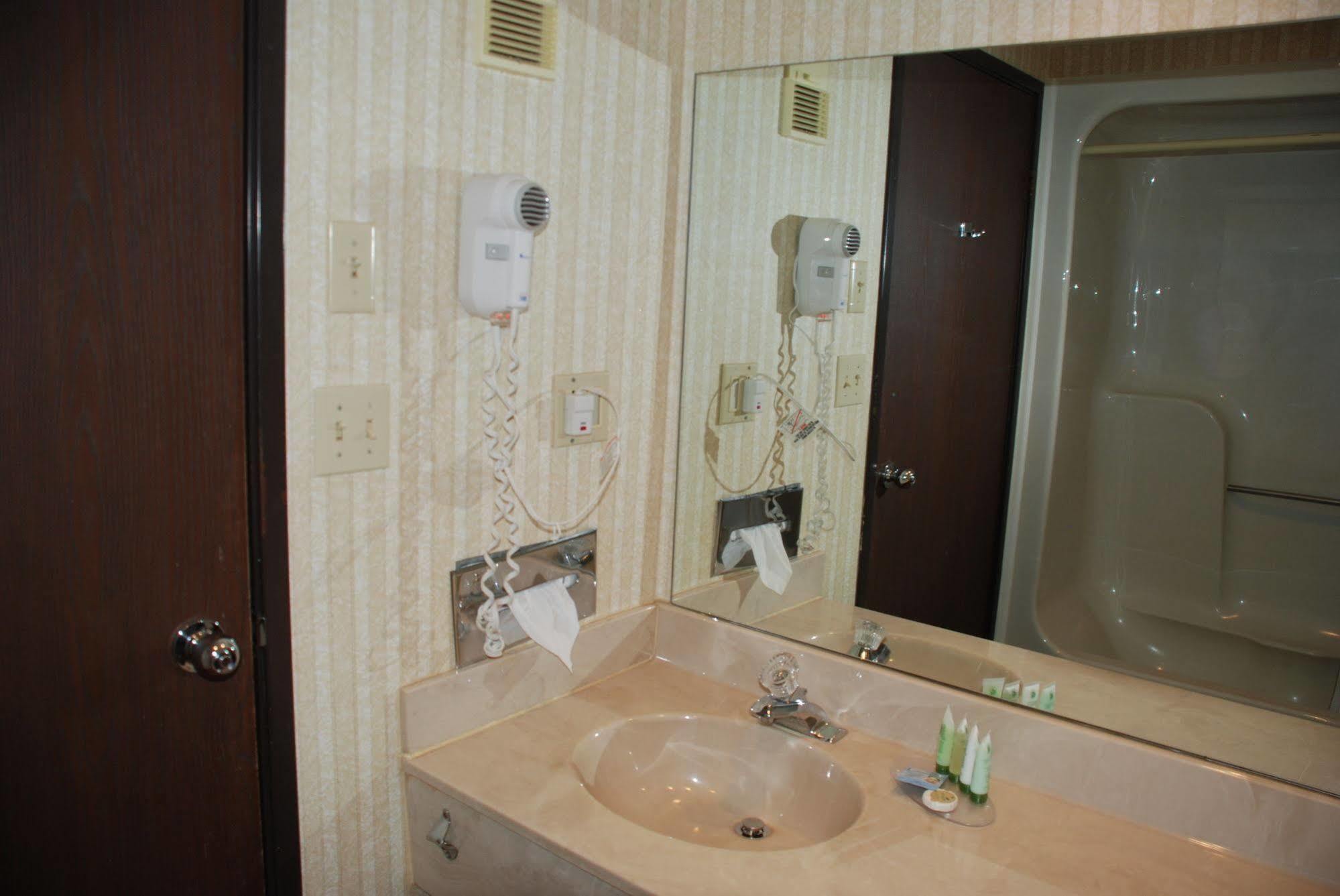 Doubletree By Hilton Clarksville Riverview Eksteriør bilde